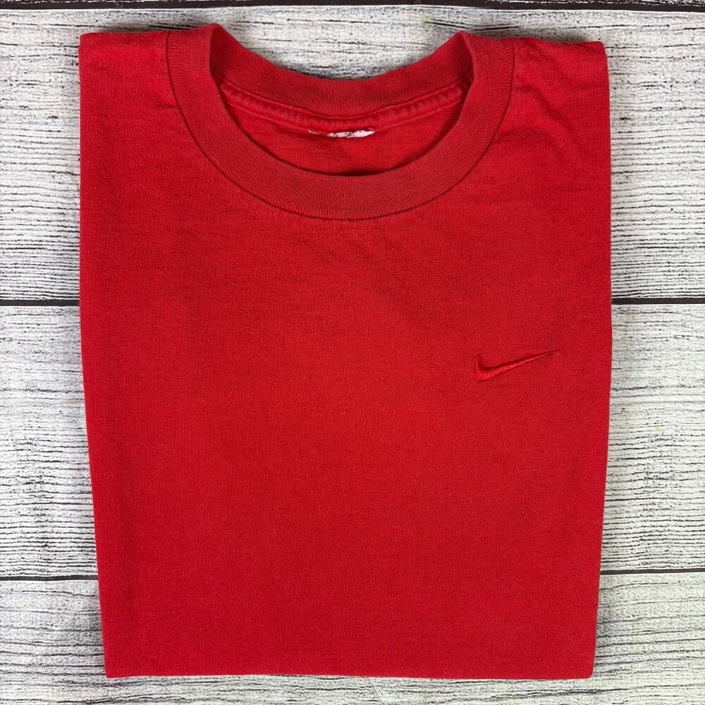 Vintage Nike Red Tonal Essential Chest Logo T-shirt
